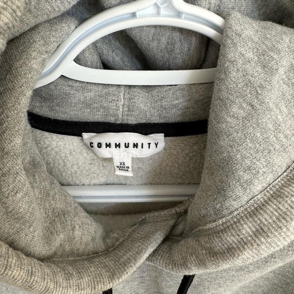 𝅺Aritzia Community Hoodie - Picture 2 of 4